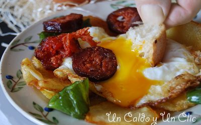 «Jueves Lardero. . . longaniza o chorizo en el puchero».