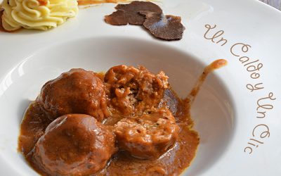Albóndigas trufadas con salsa de oporto