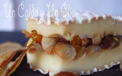 Brie relleno de higos y frutos secos