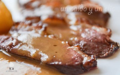 Magret de pato con salsa de moscatel